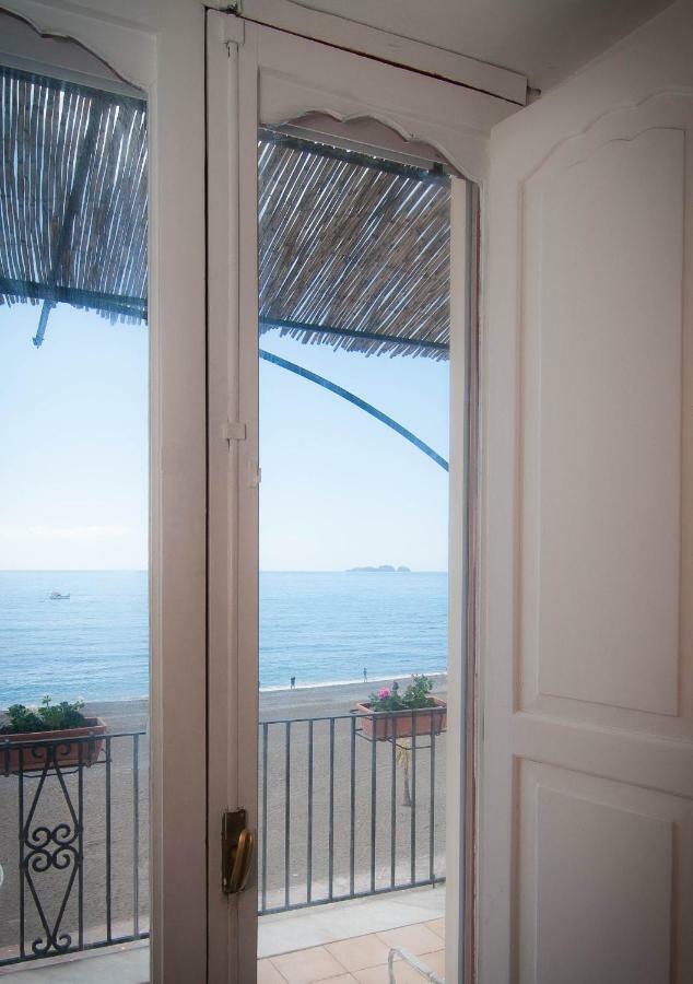 Вилла Casa Il Capriccio, Spiaggia Grande Позитано Экстерьер фото